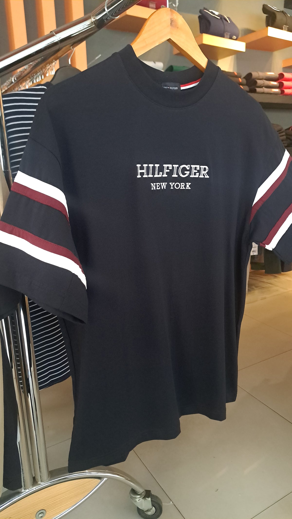 OverSized Contrasting Stripes T-Shirt (Navy)