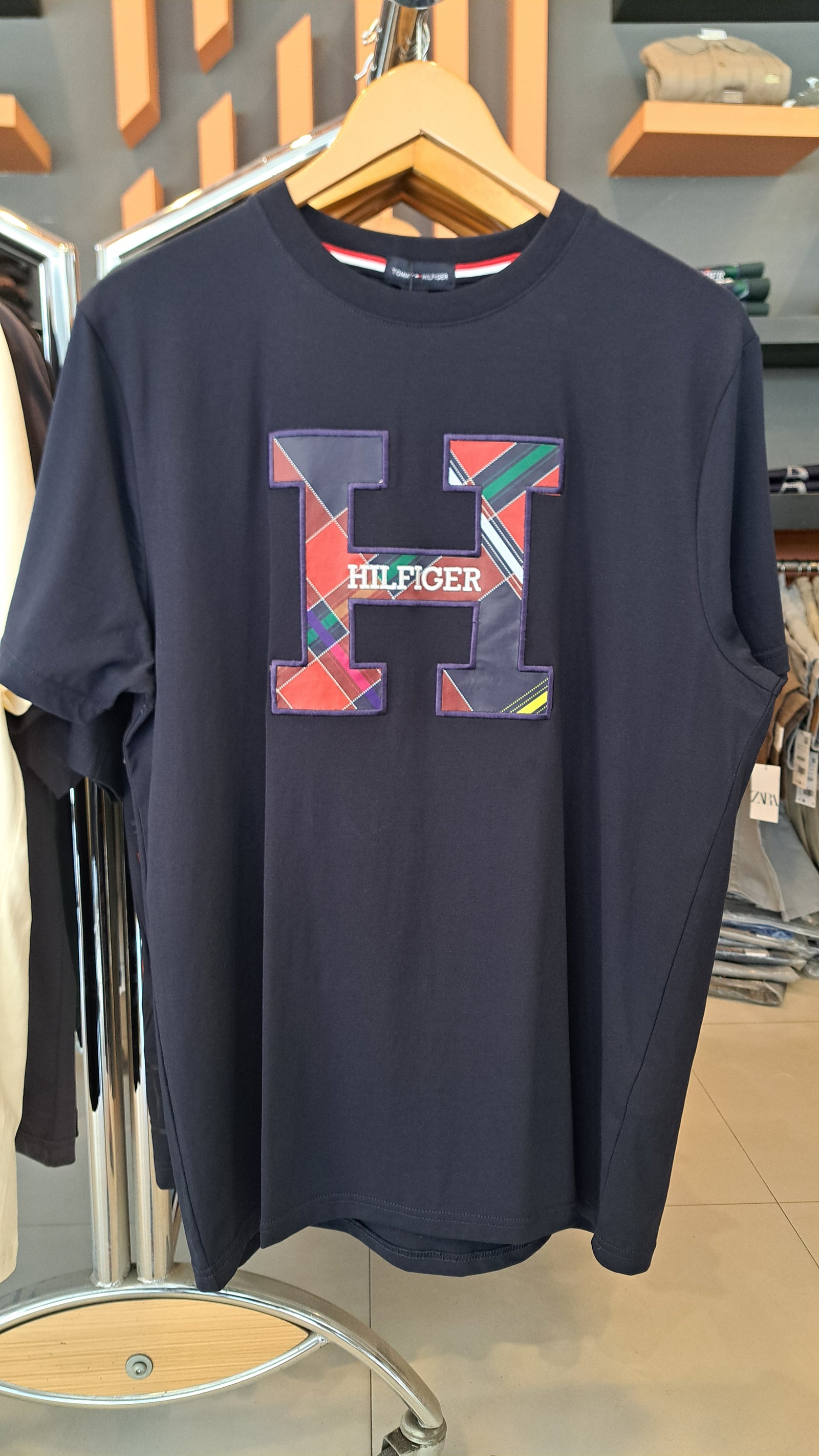Enlarged Logo T-Shirt (Navy)
