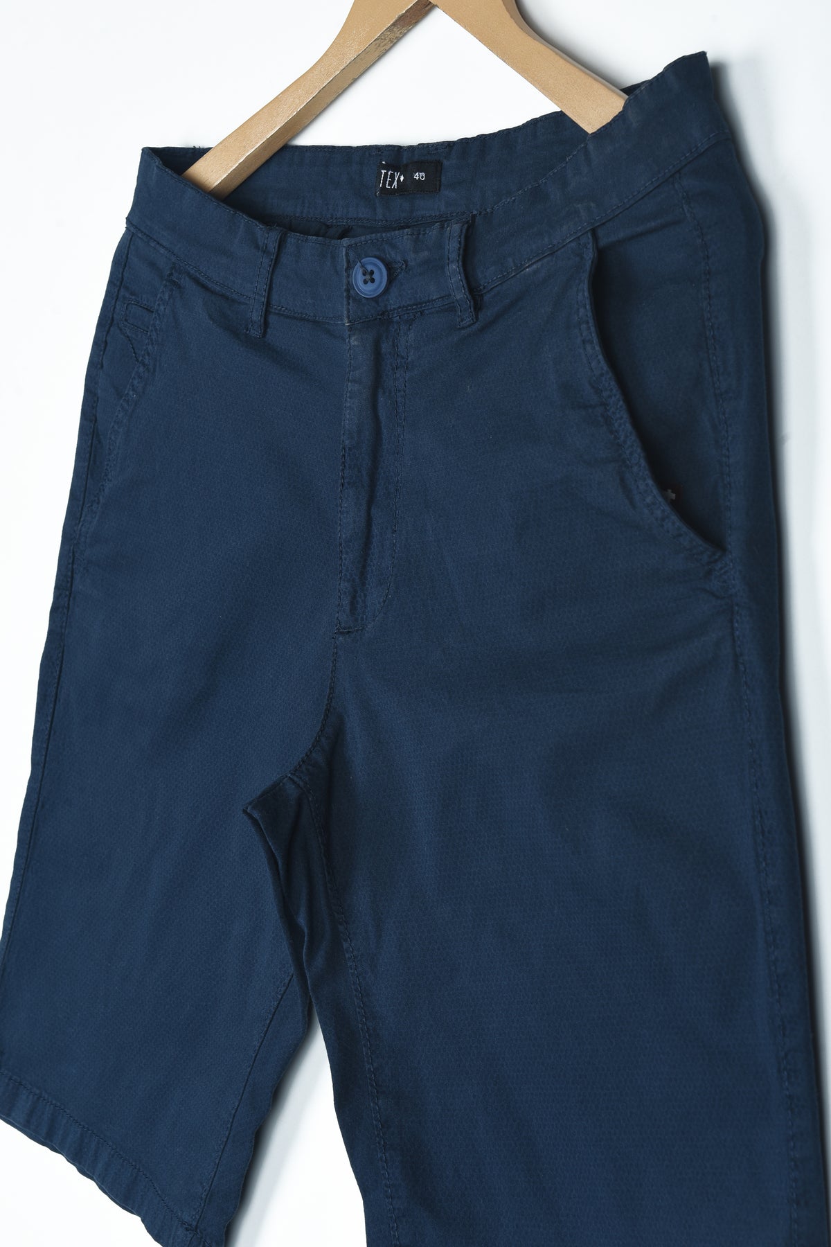 TEXTURED WEAVE SMART FIT CHINO Shorts