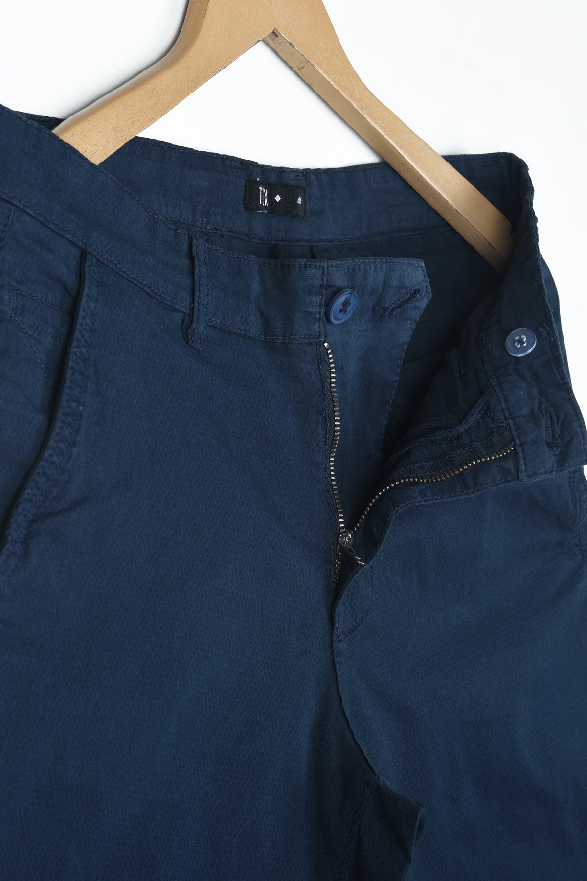 TEXTURED WEAVE SMART FIT CHINO Shorts