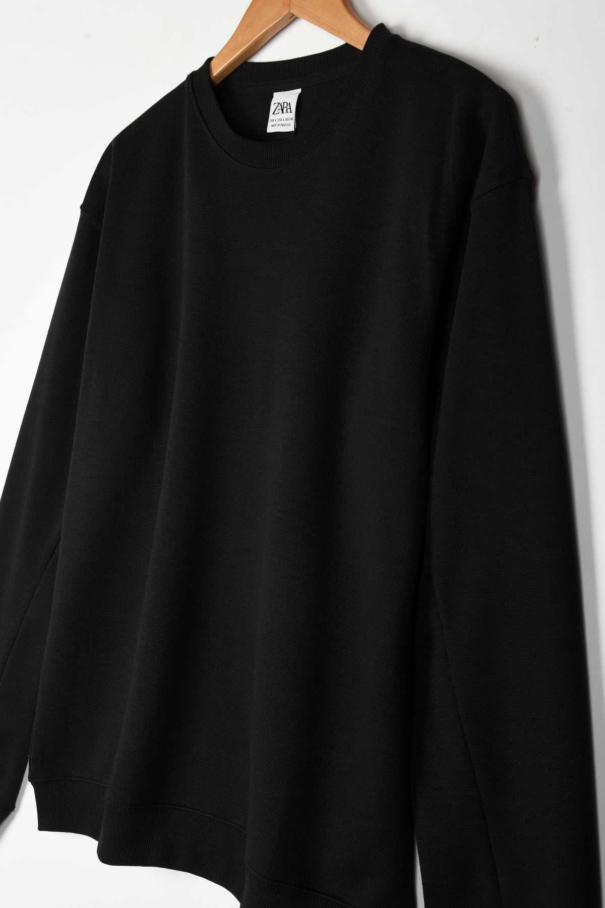 ZARA BASIC SWEATSHIRT (BLACK)