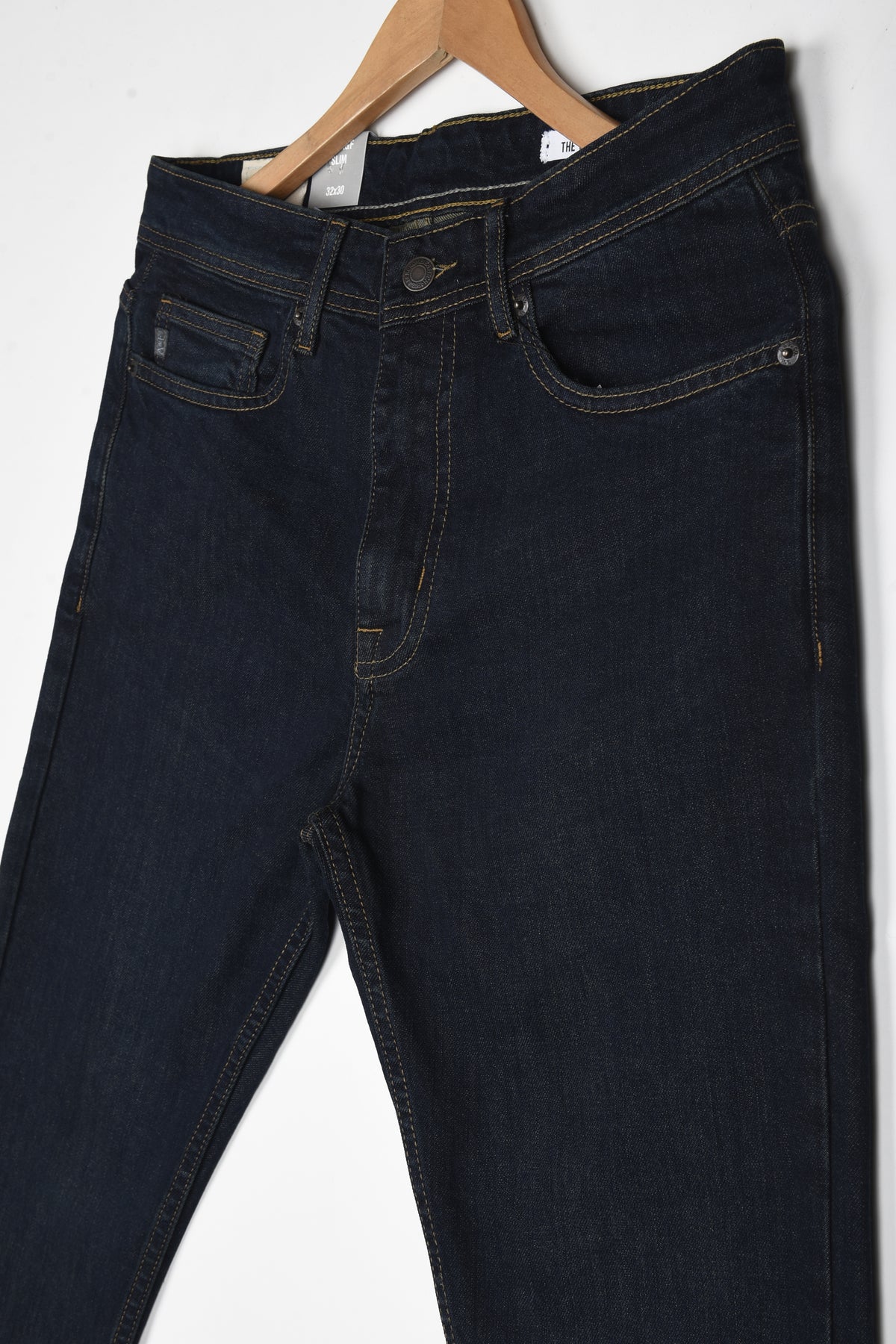 A&amp;F CLASSIC RIGID JEANS