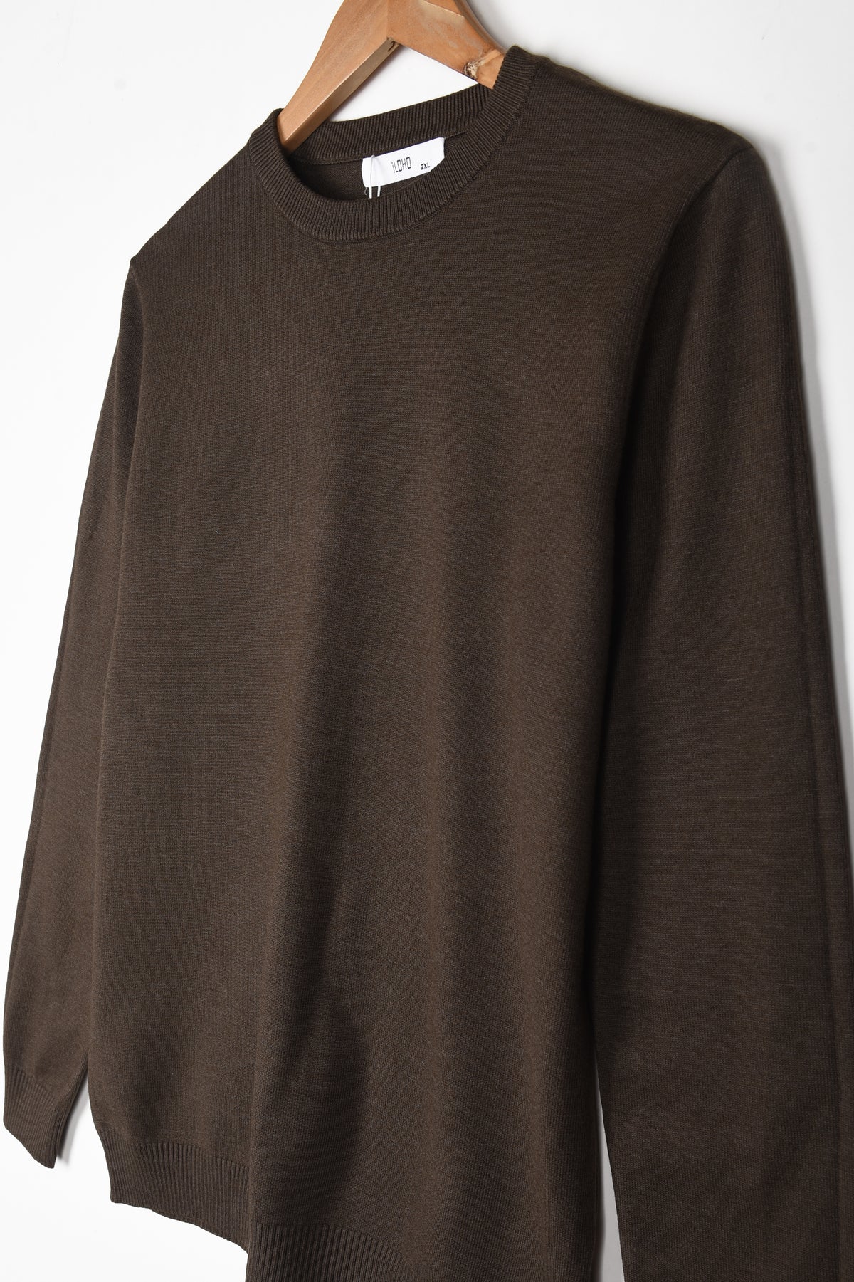 CREW NECK CLASSIC SWEATER