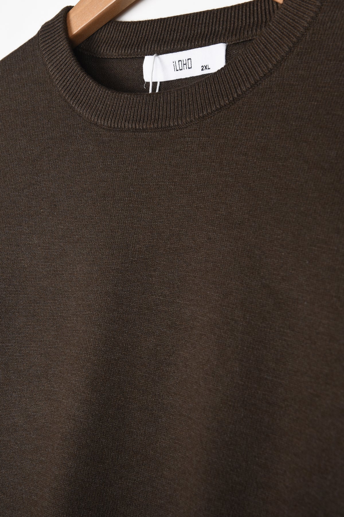 CREW NECK CLASSIC SWEATER