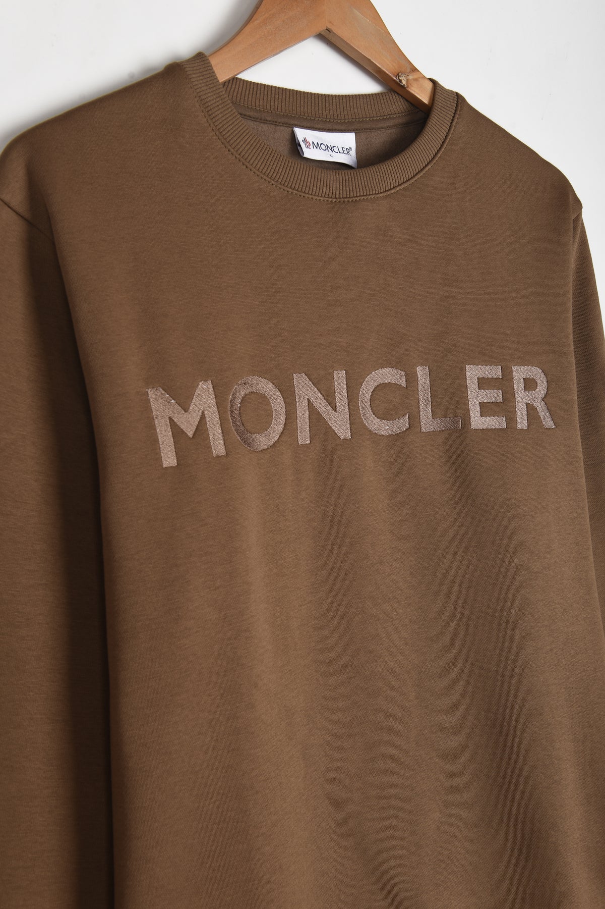 MONCLER EMBROIDERED LOGO FLEECE SWEATSHIRT