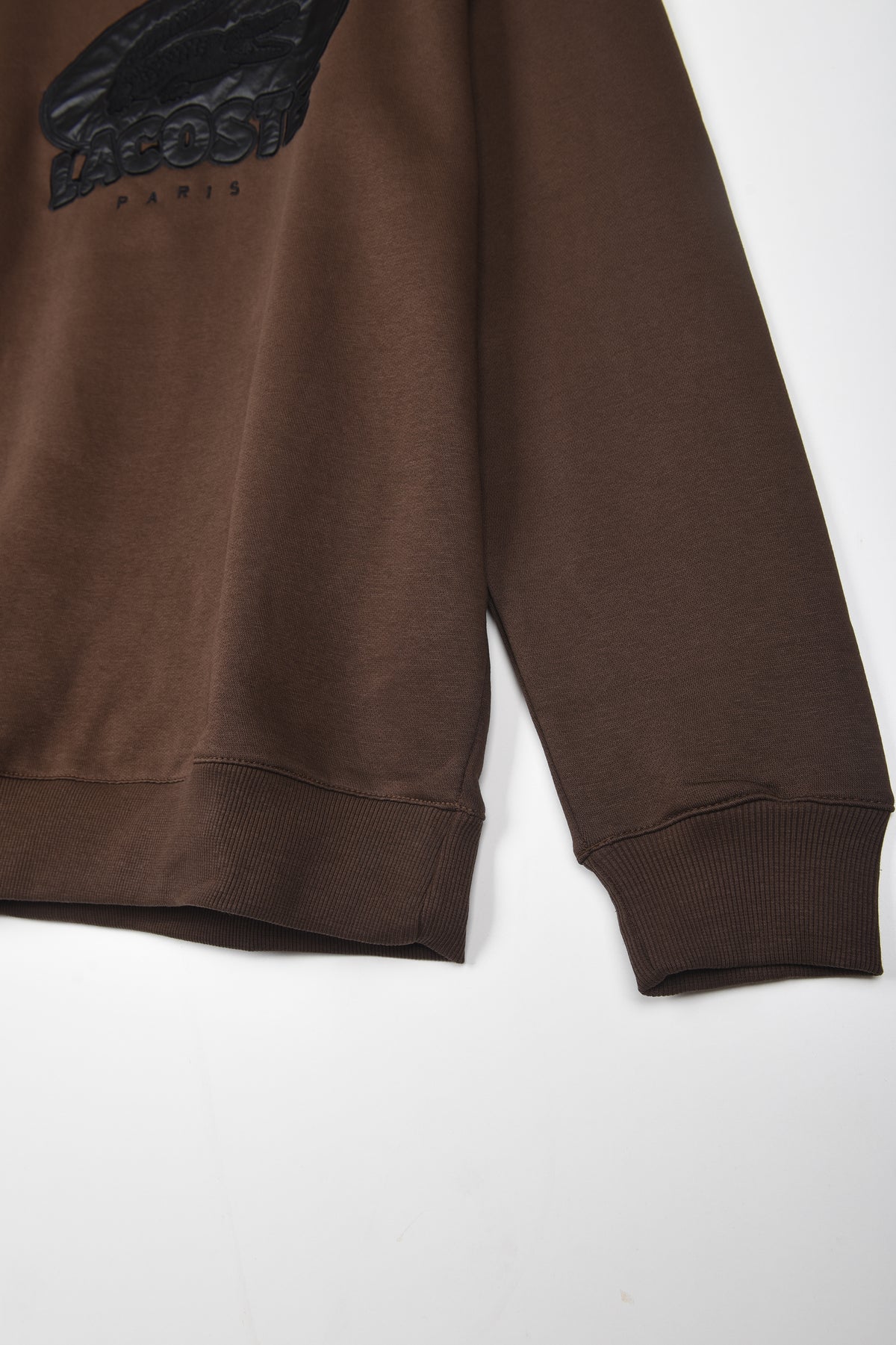 LACOSTE EMBROIDERED BADGE SWEATSHIRT