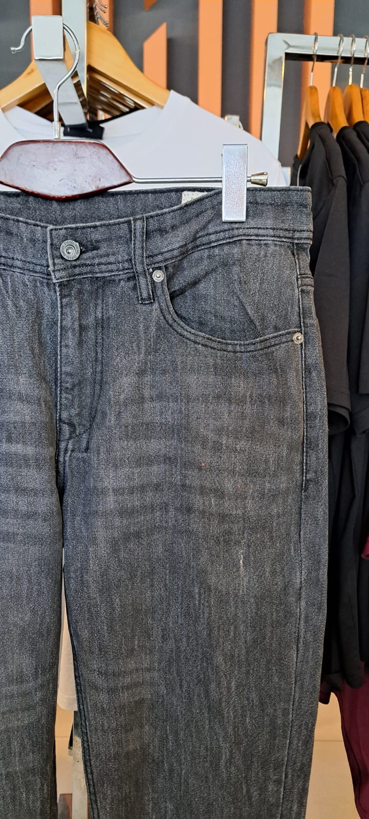 DIESEL Straight Fit JEANS