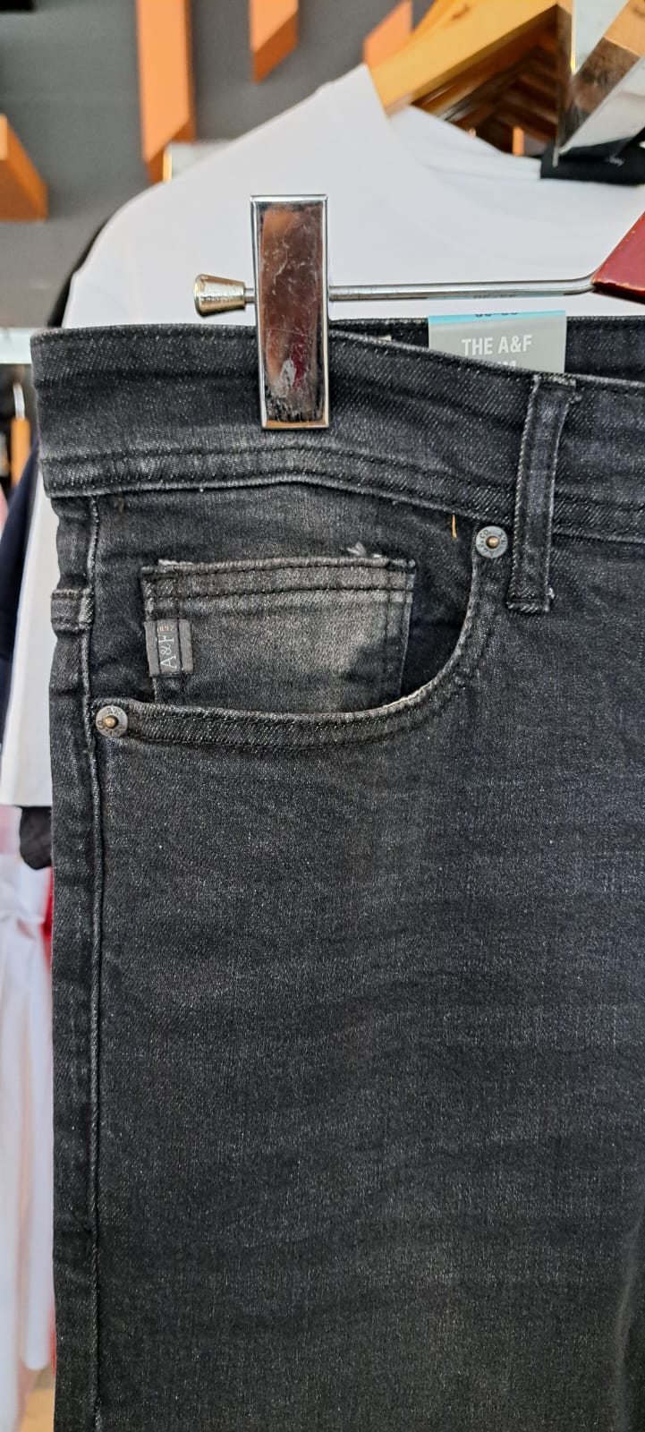 A&amp;F Straight Fit JEANS