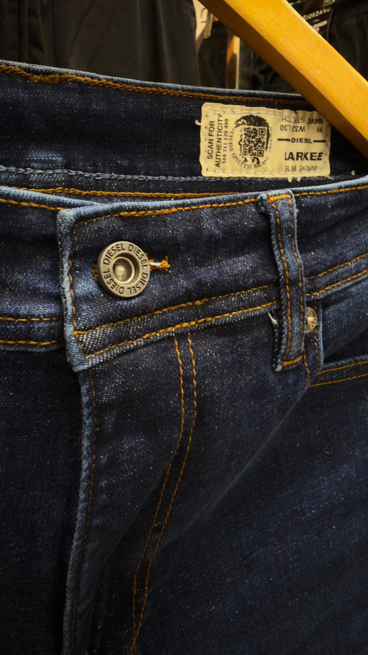 DIESEL Straight Fit JEANS