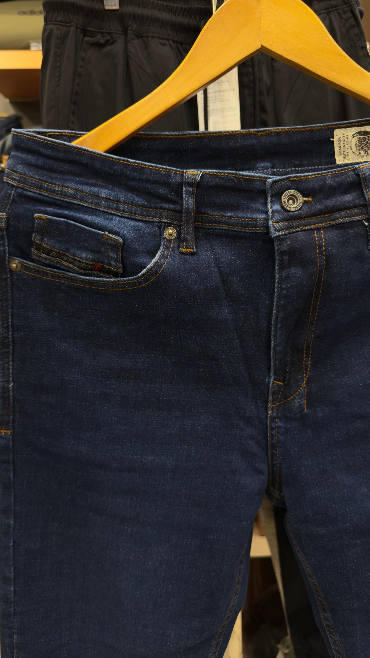 DIESEL Straight Fit JEANS