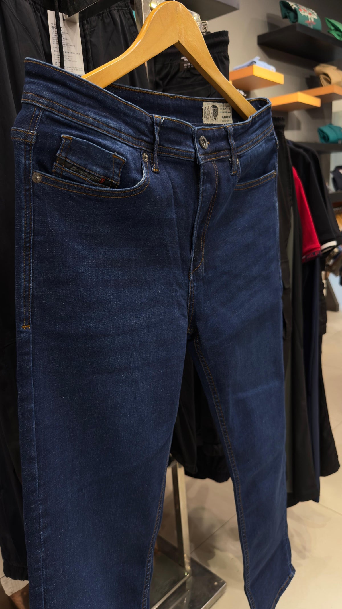 DIESEL Straight Fit JEANS