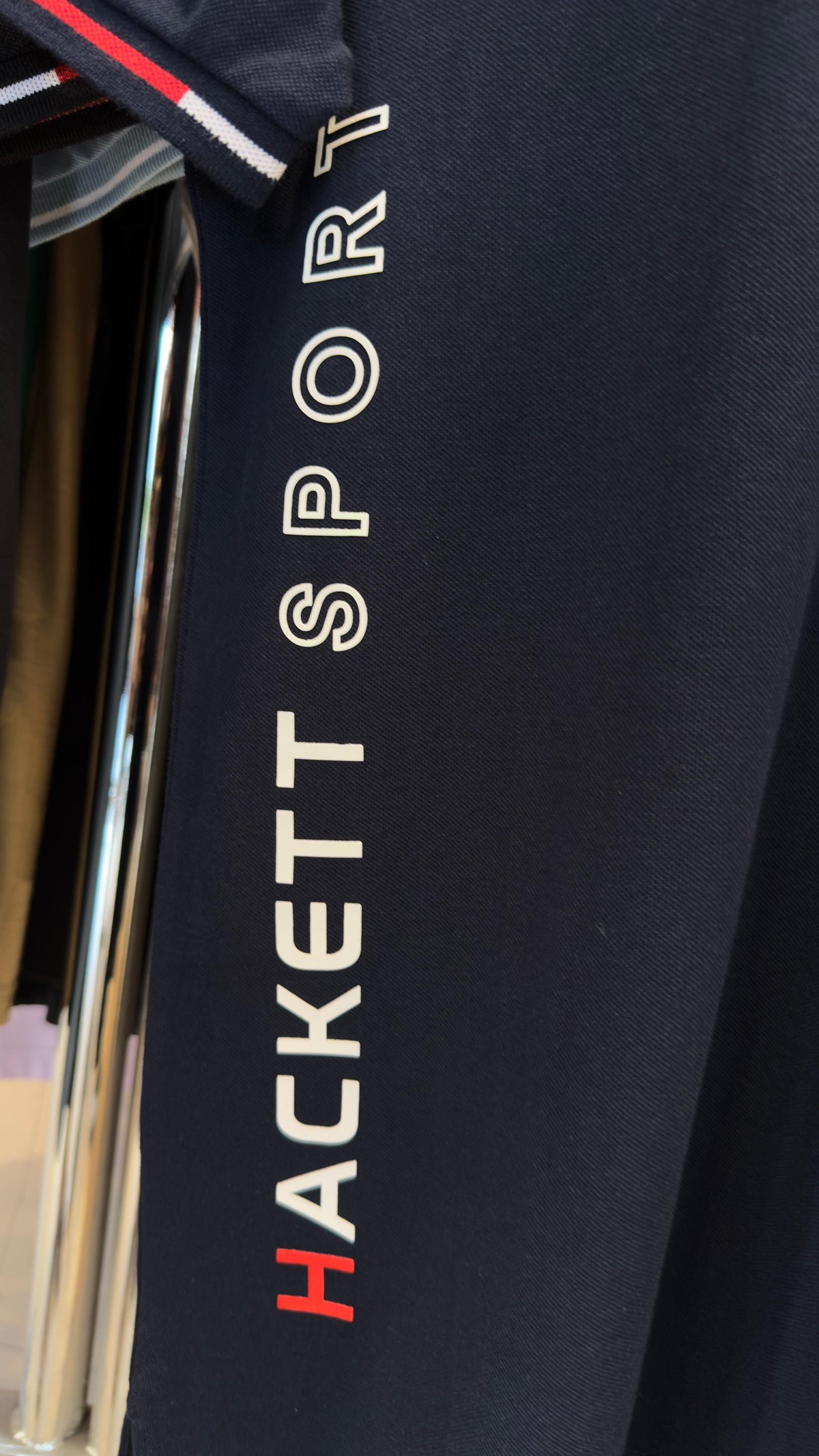HACKETT VERTICAL PRINTED LOGO POLO