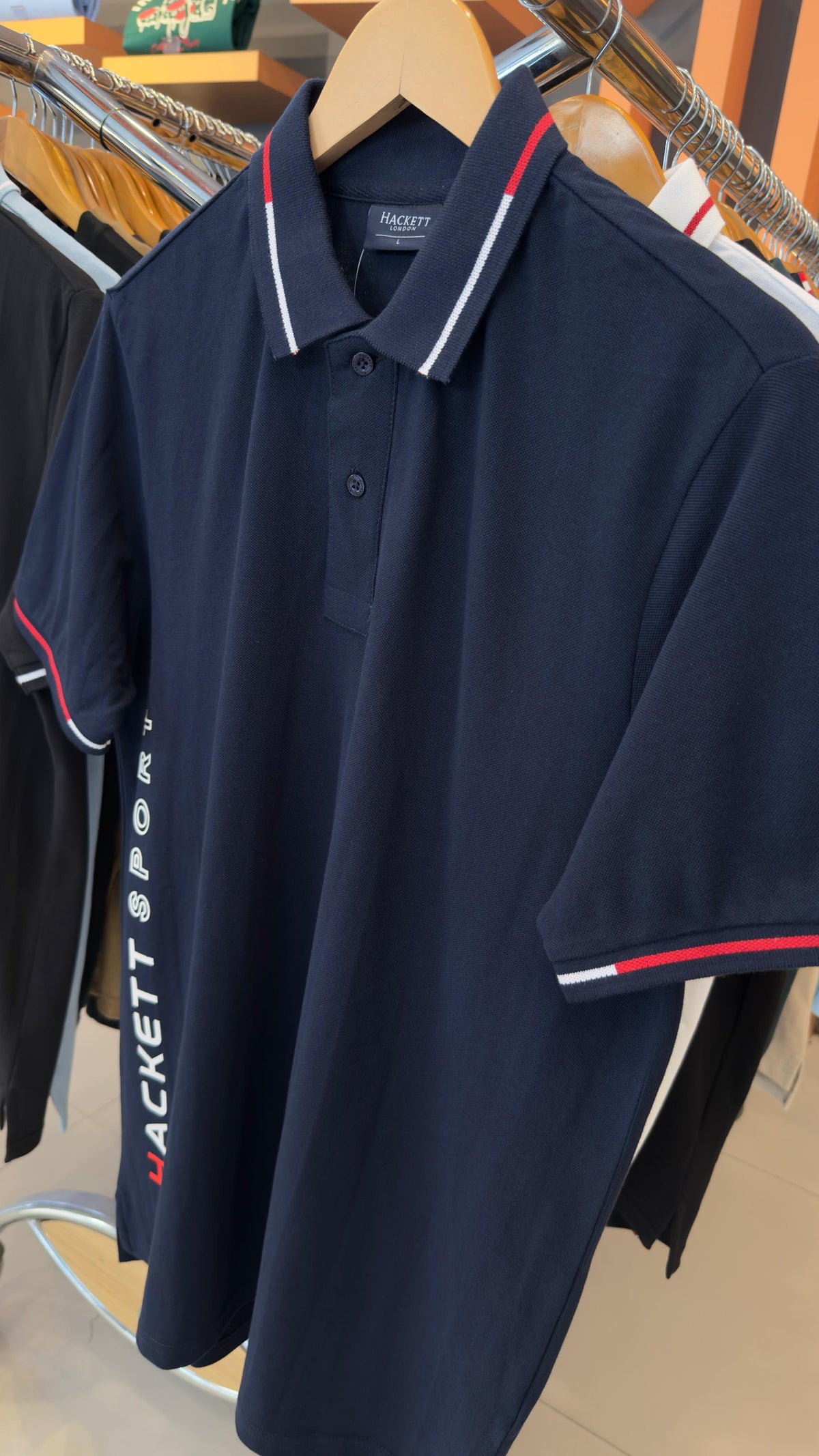 HACKETT VERTICAL PRINTED LOGO POLO