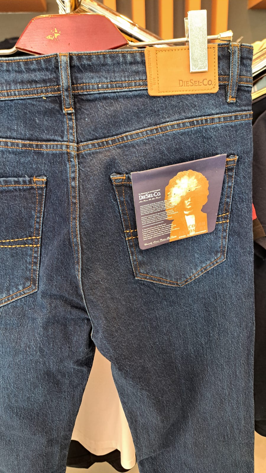 DIESEL Straight Slim JEANS