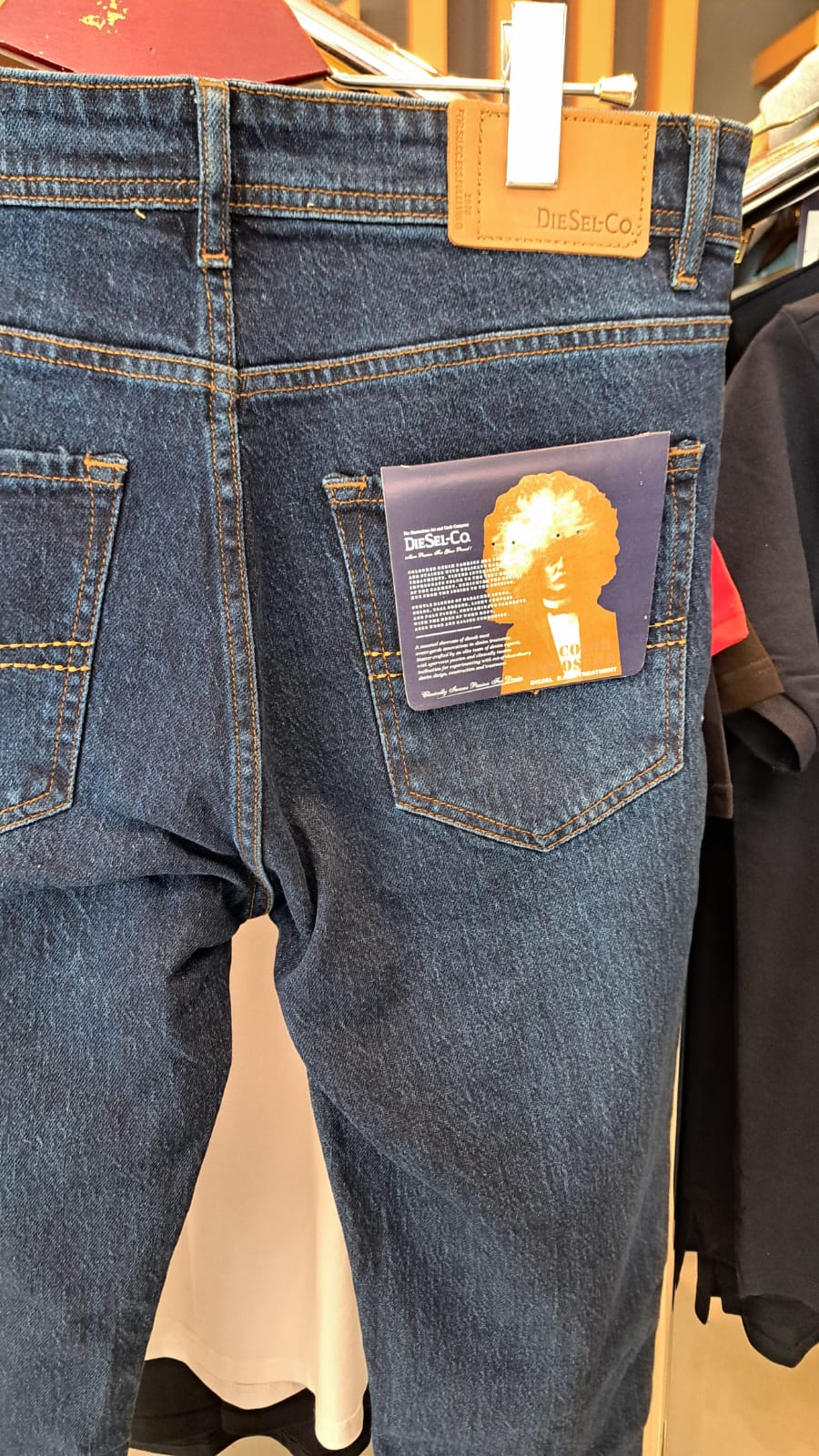 DIESEL Straight Slim JEANS