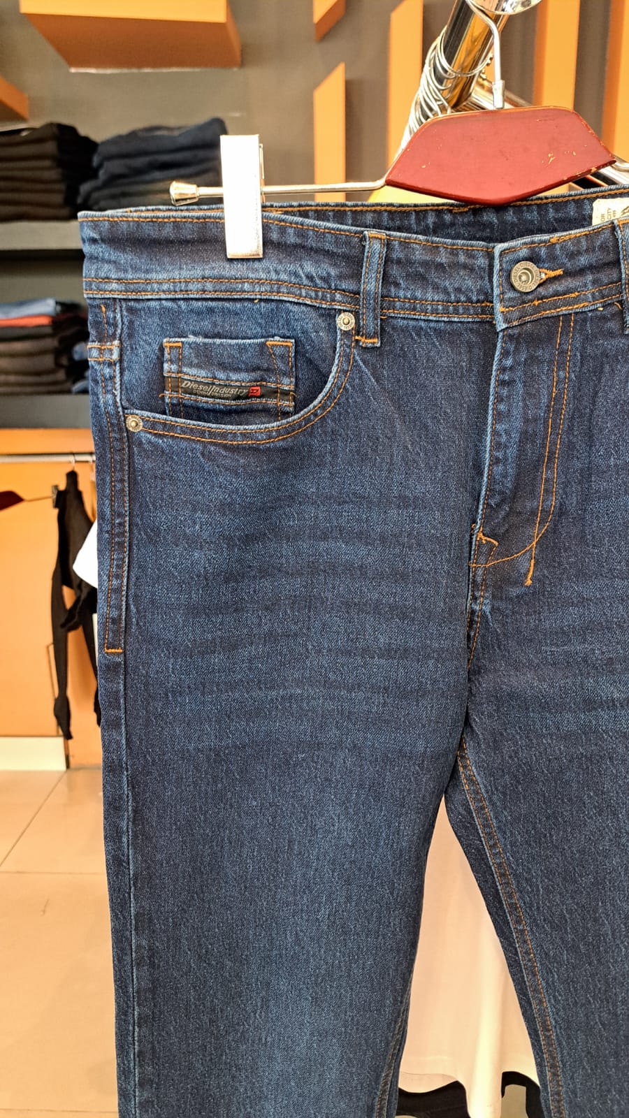 DIESEL Straight Slim JEANS