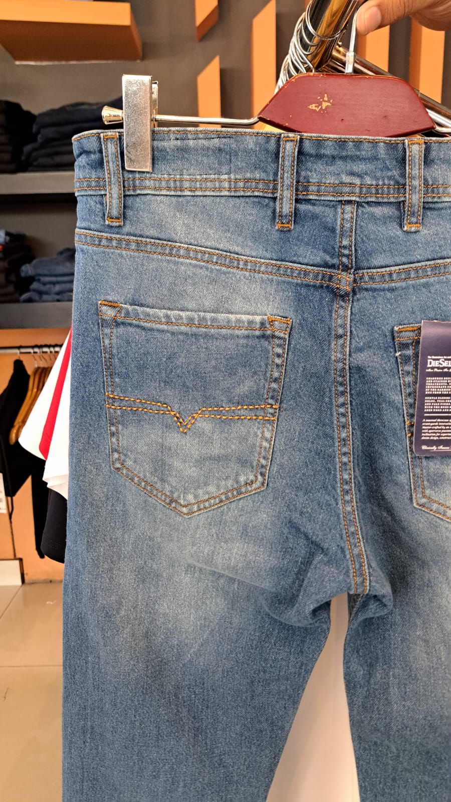 DIESEL Straight Slim  JEANS