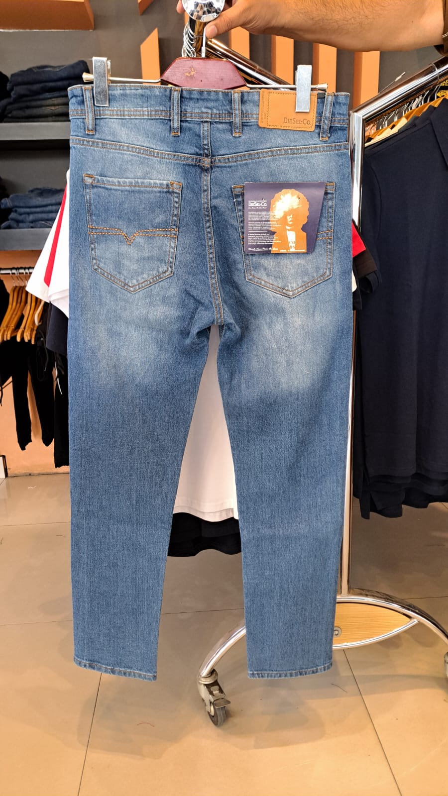 DIESEL Straight Slim  JEANS