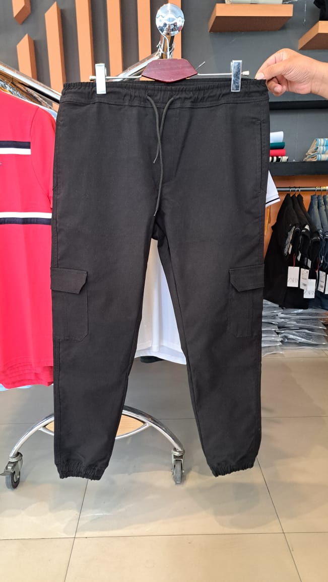 ZARA CARGO JOGGER PANTS (Black)