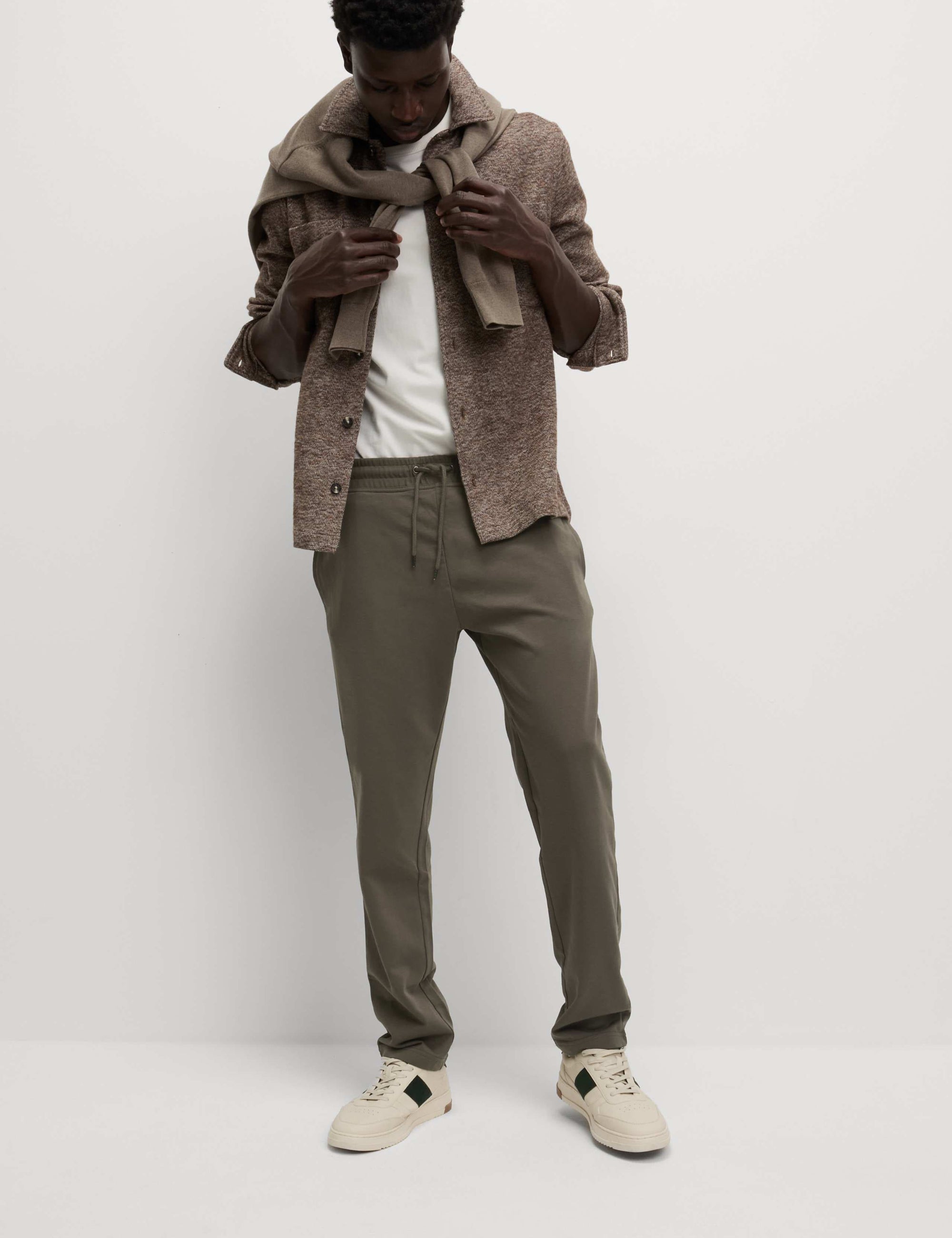 M&S STRAIGHT LEG COTTON RICH TROUSERS (MEDIUM BROWN)