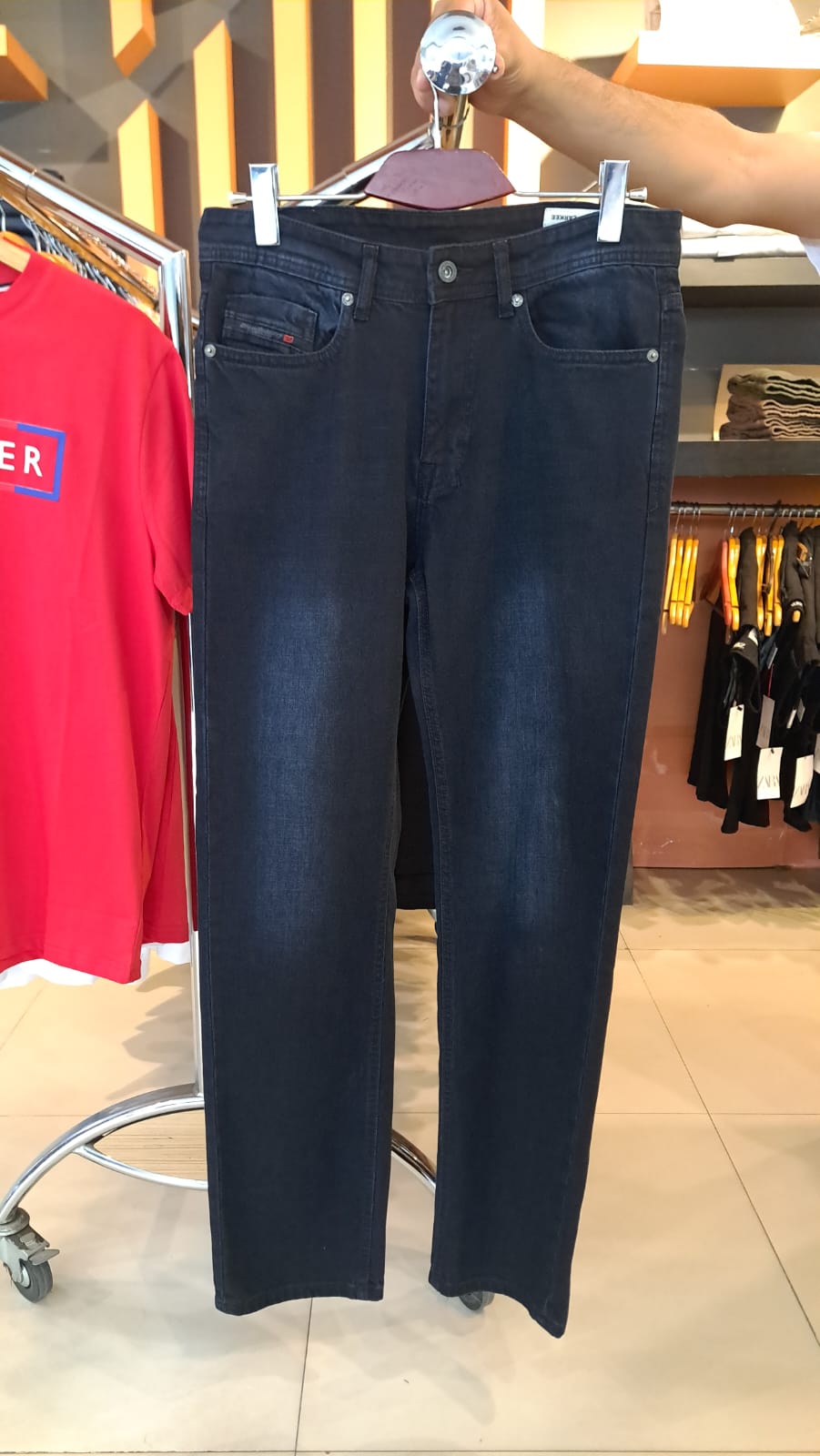 DIESEL Straight Slim  JEANS