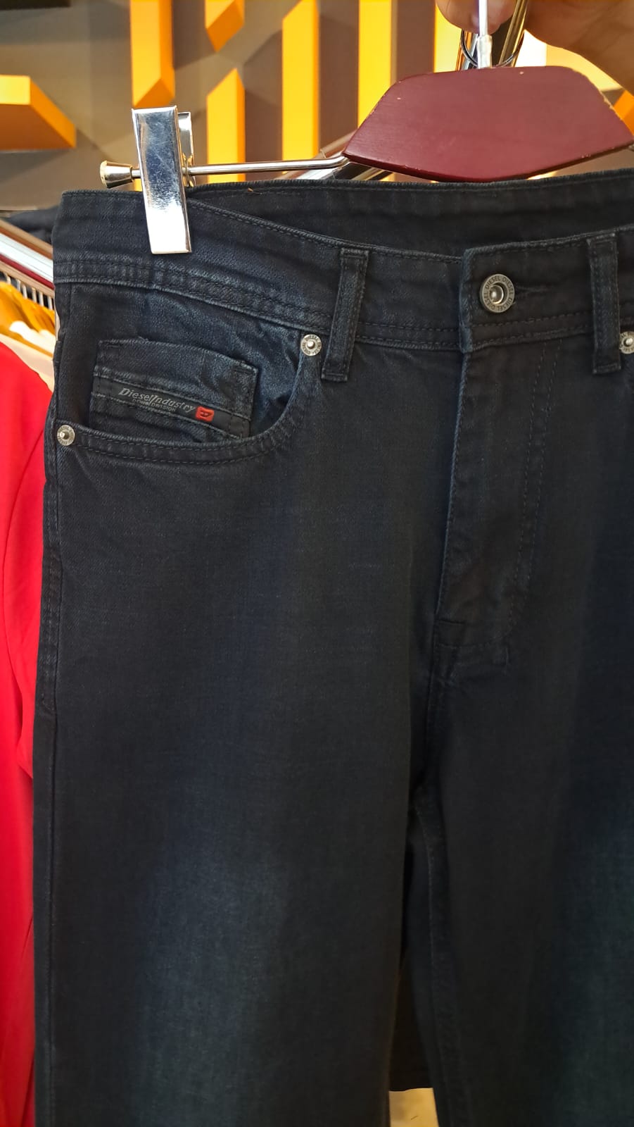 DIESEL Straight Slim  JEANS