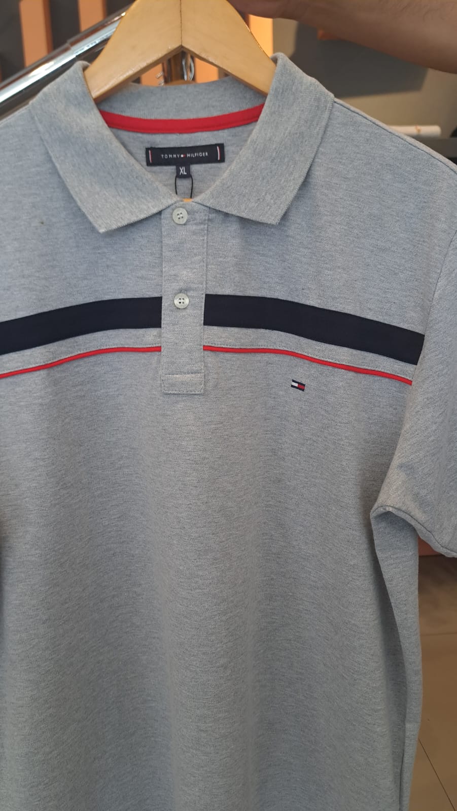 TOMMY STRIPED POLO