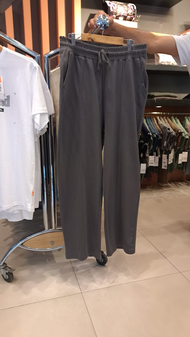 BERSHKA WIDE LEG TROUSERS