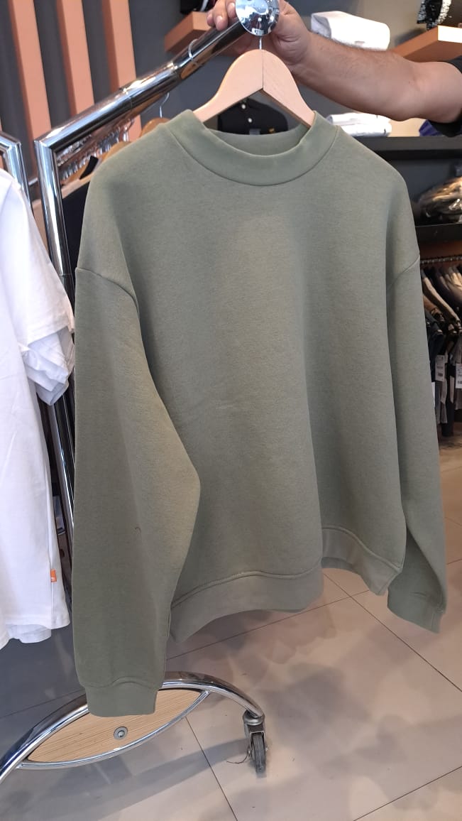 Oversized fleece sweatshirt