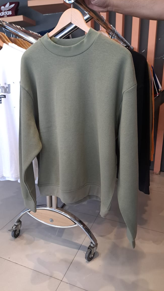 Oversized fleece sweatshirt