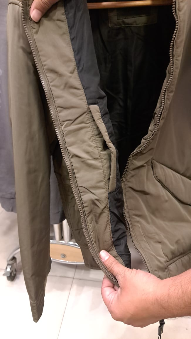 Jacket with Pockets and Classic Collar