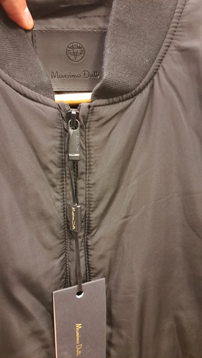 Jacket with Pockets and Classic Collar