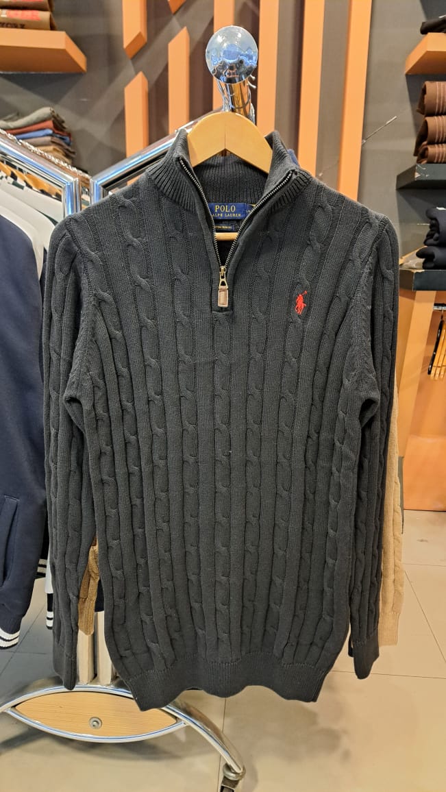 Cable Knit Small Pony Quarter Zippers (Black)