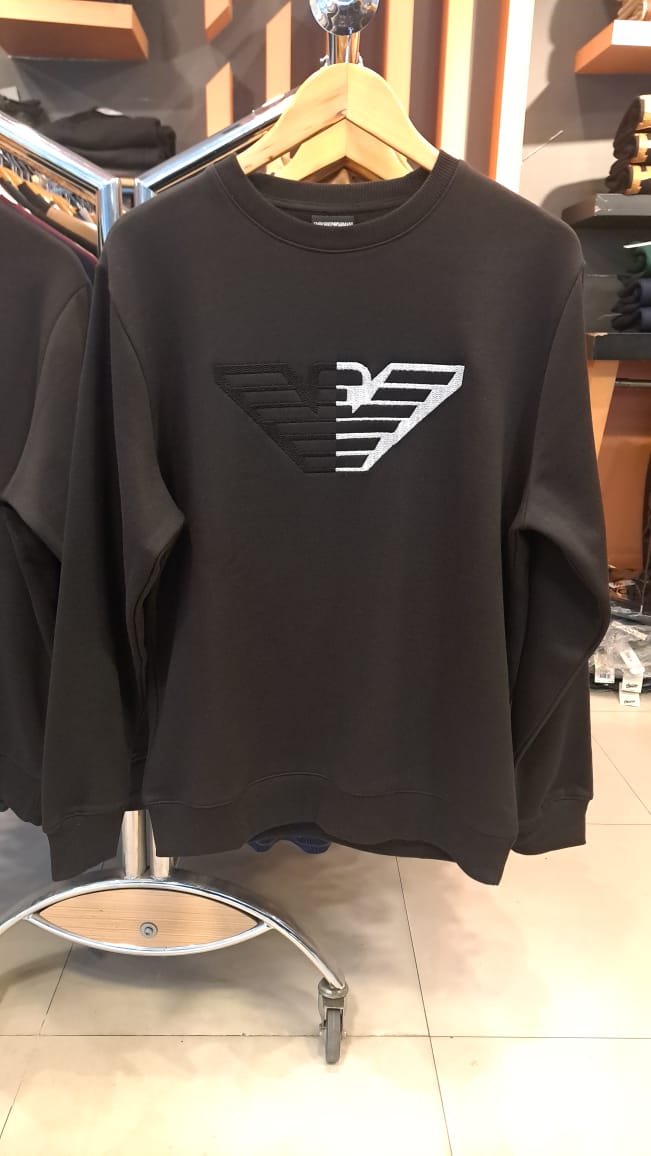 Contrast Logo Fleece Sweatshirt