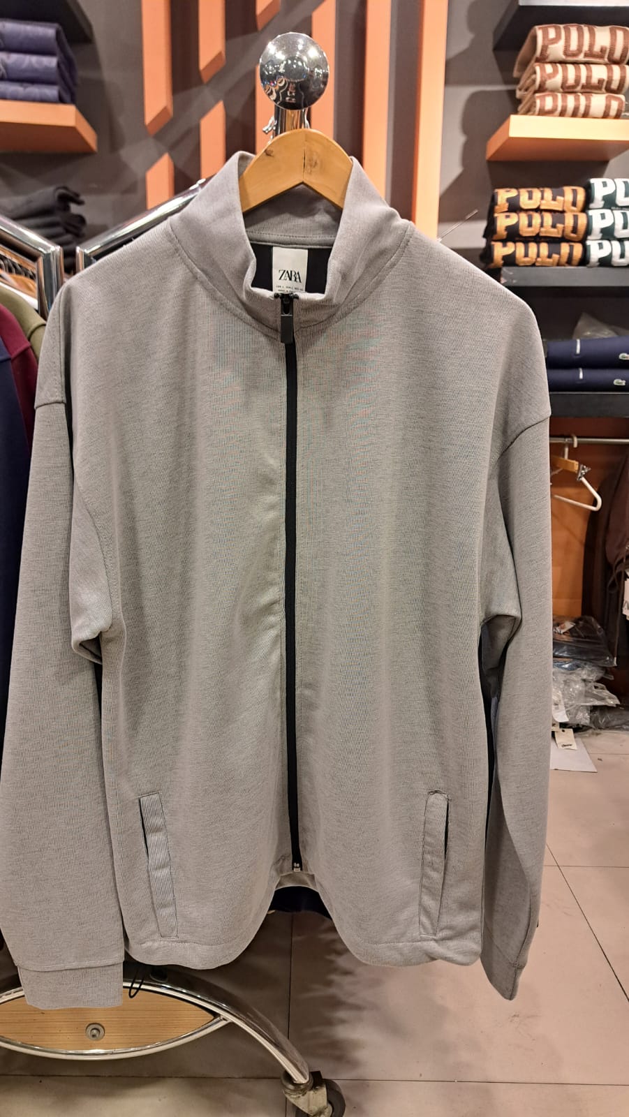 TRACK ZIPPER WITH ZIP UP POCKETS