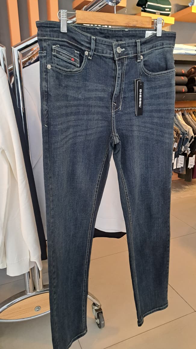 MArkaram Slim Fit JEANS