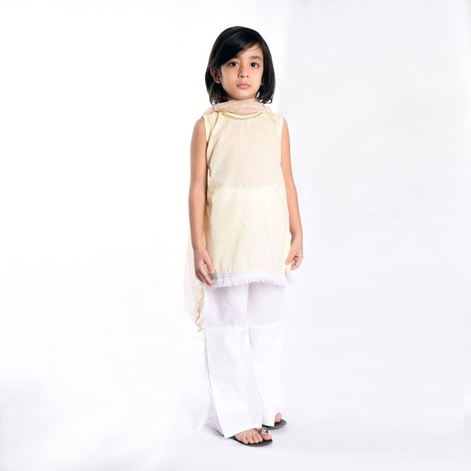 Yellow pretty fellow