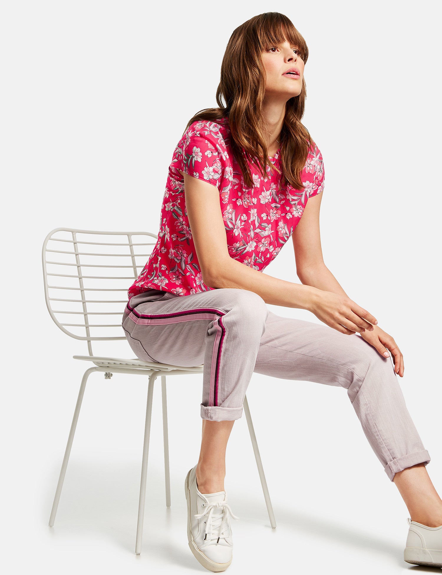 Boyfriend Fit Jeans with Side Stripes