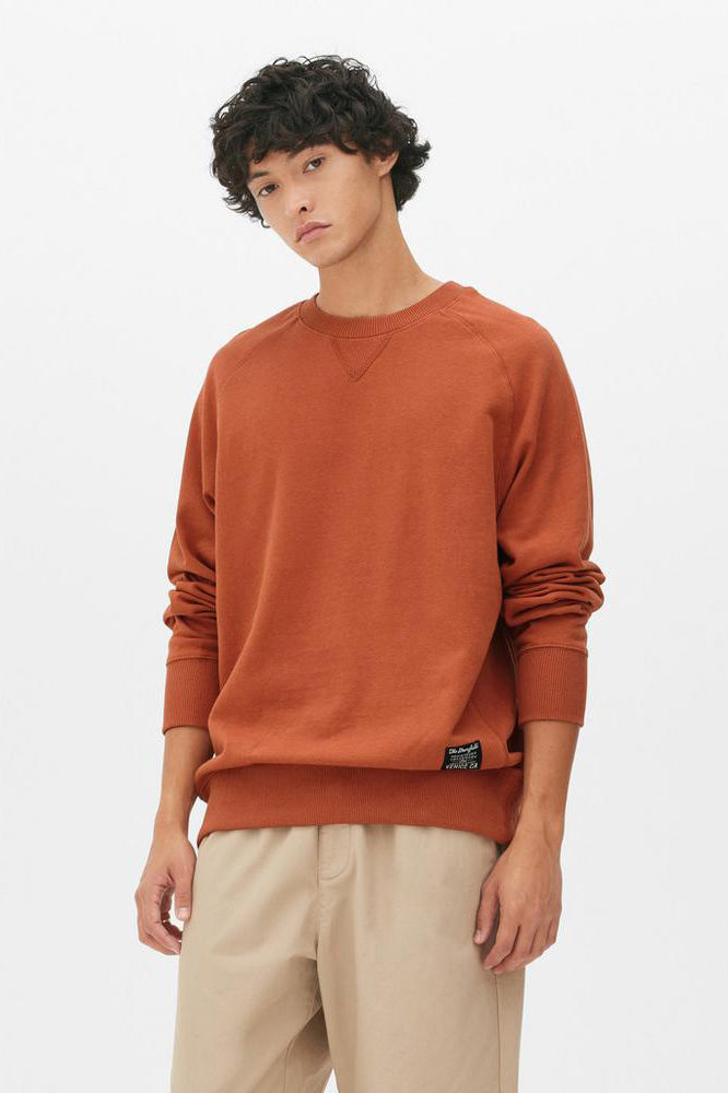 STRONG HOLD BASIC SWEATSHIRT