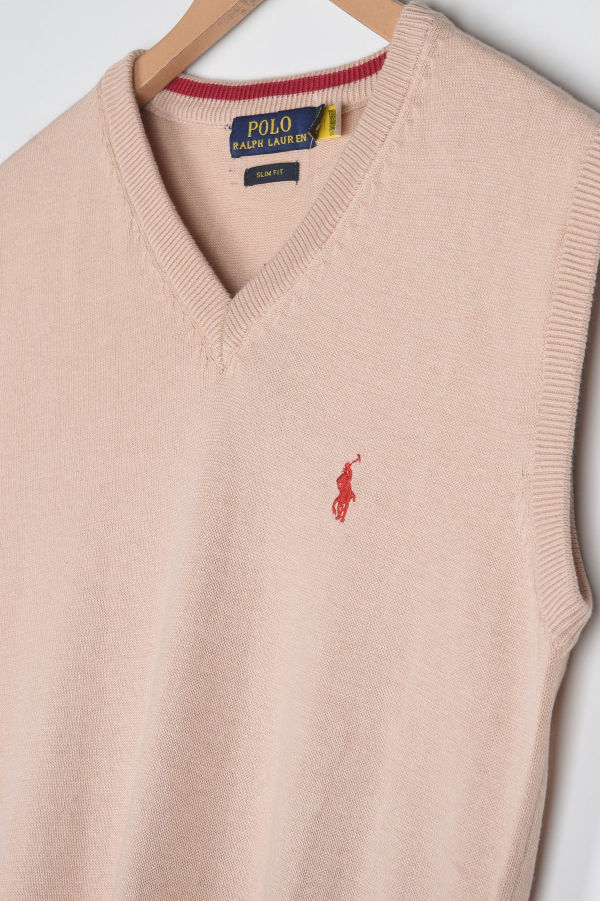 Sleeveless Small Pony Sweater